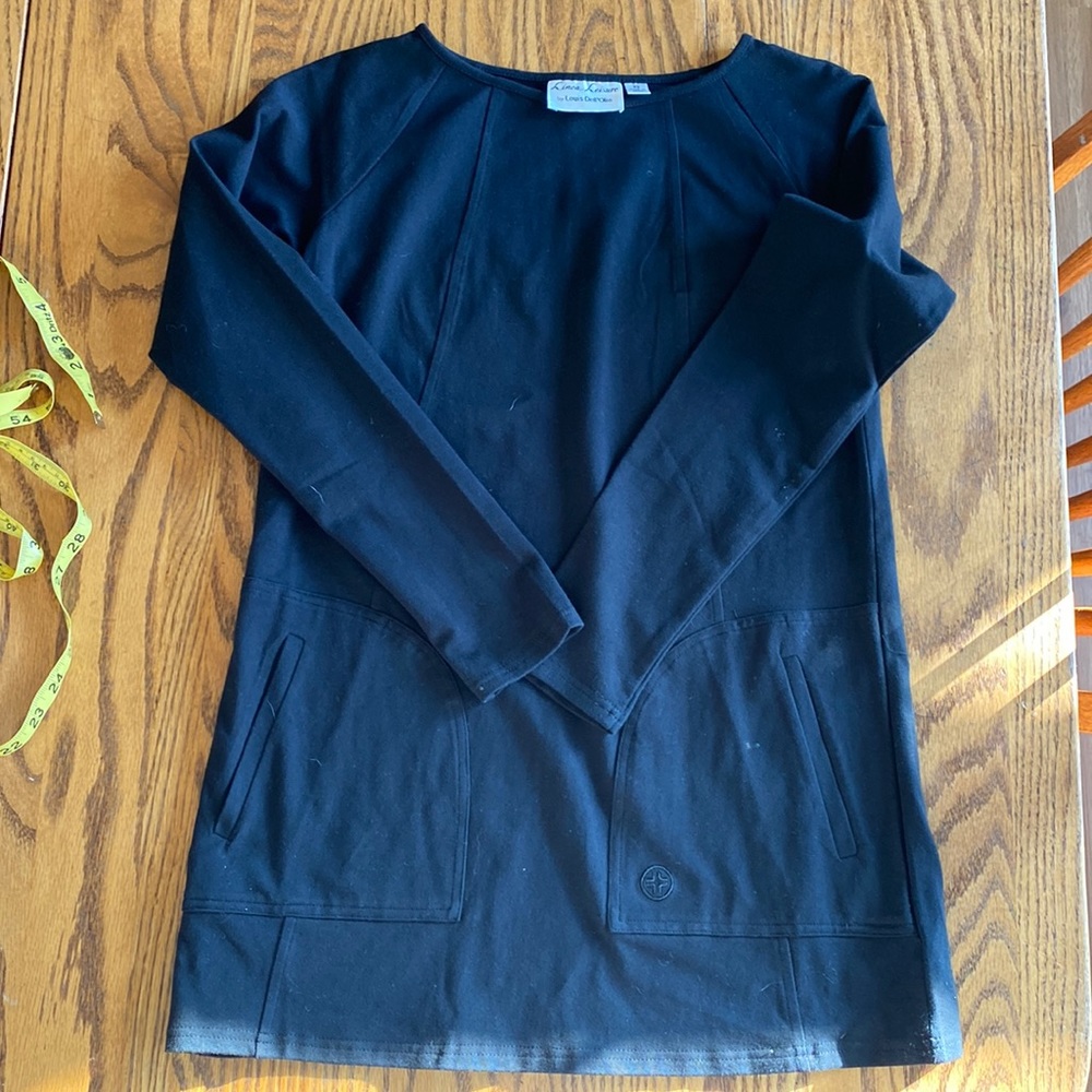 Black pocket tunic